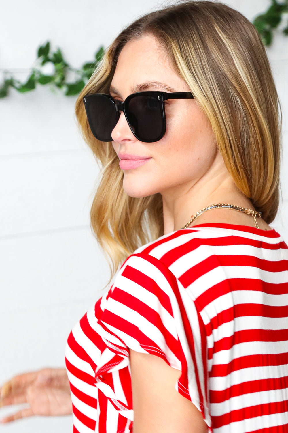 Black UV Ray Unisex Square Sunglasses