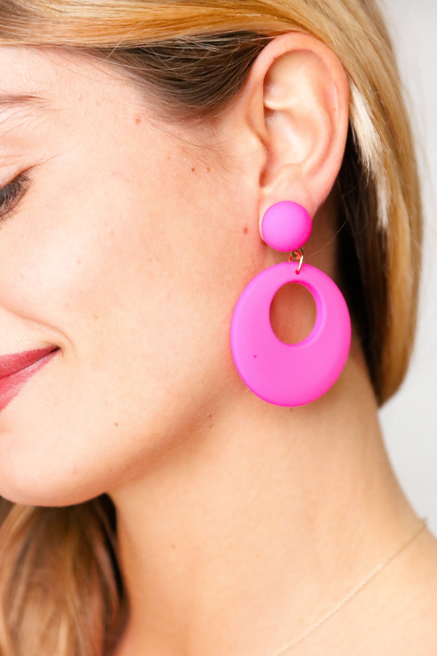 Fandango Retro Open Circle Resin Dangle Earrings