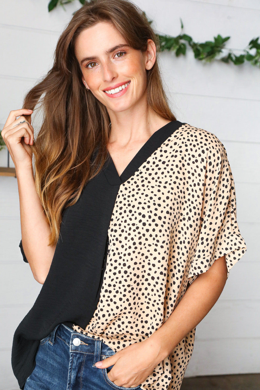 Black & Leopard Print Color Block V Neck Crepe Top