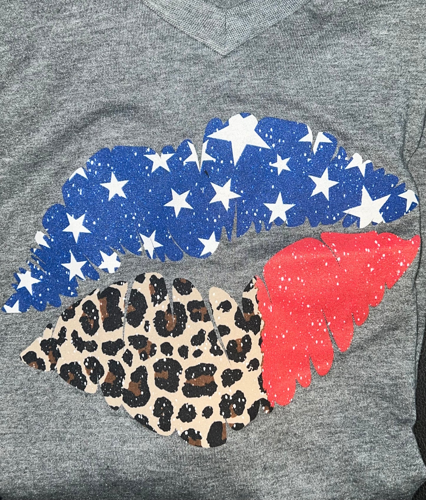America Lips Tee