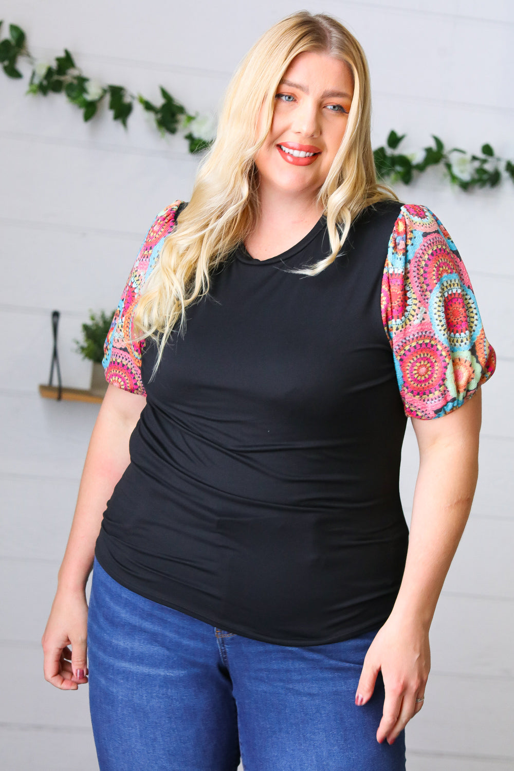 Black Kaleidoscope Print Thermal Puff Sleeve Top