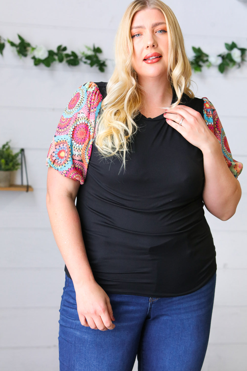 Black Kaleidoscope Print Thermal Puff Sleeve Top