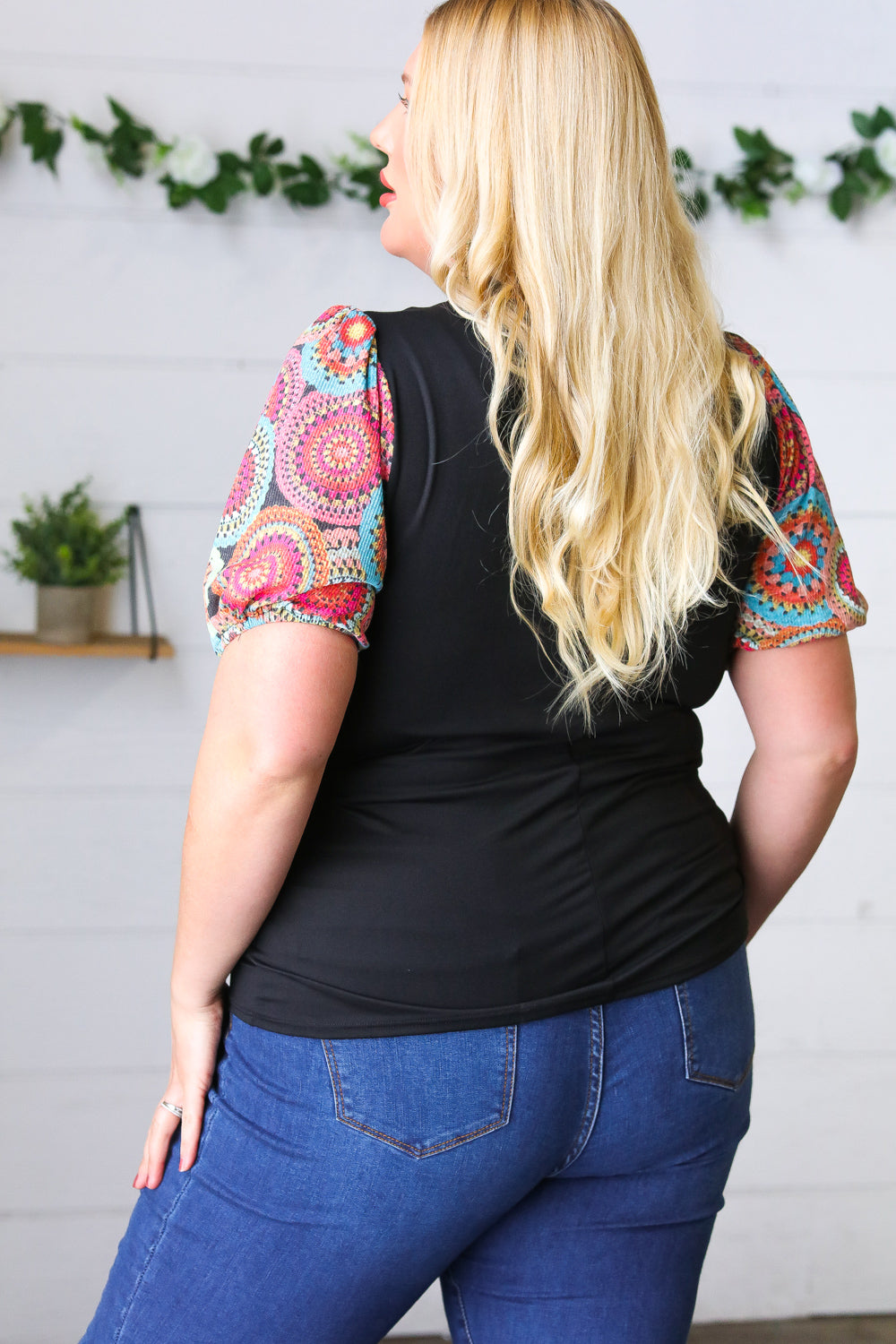 Black Kaleidoscope Print Thermal Puff Sleeve Top