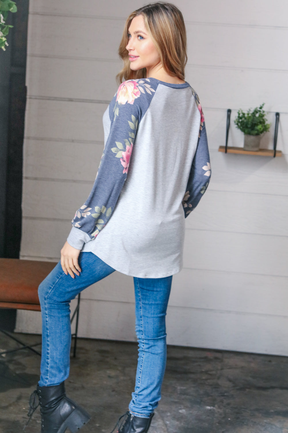 Heather Grey & Navy Floral Raglan Pullover Top