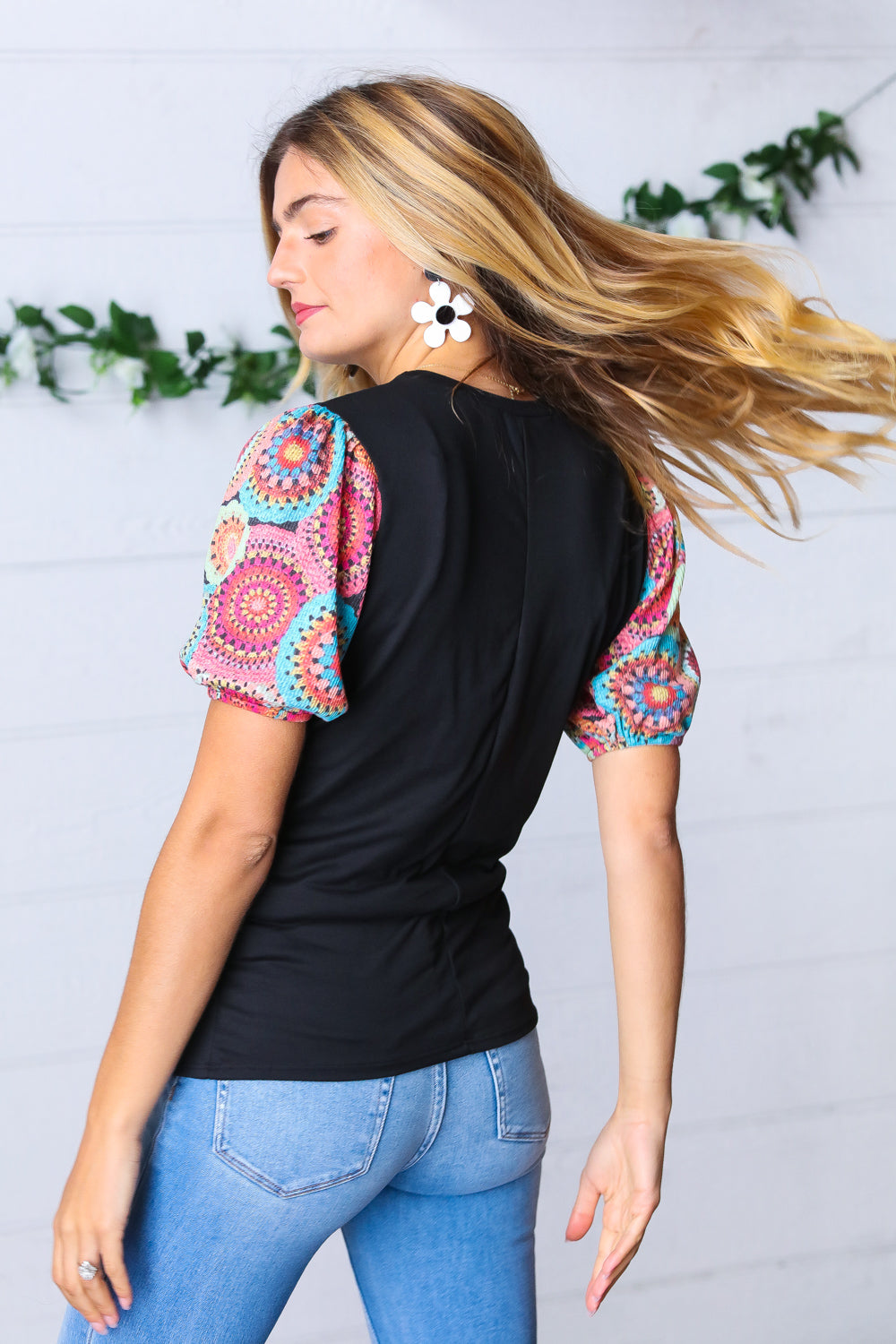Black Kaleidoscope Print Thermal Puff Sleeve Top