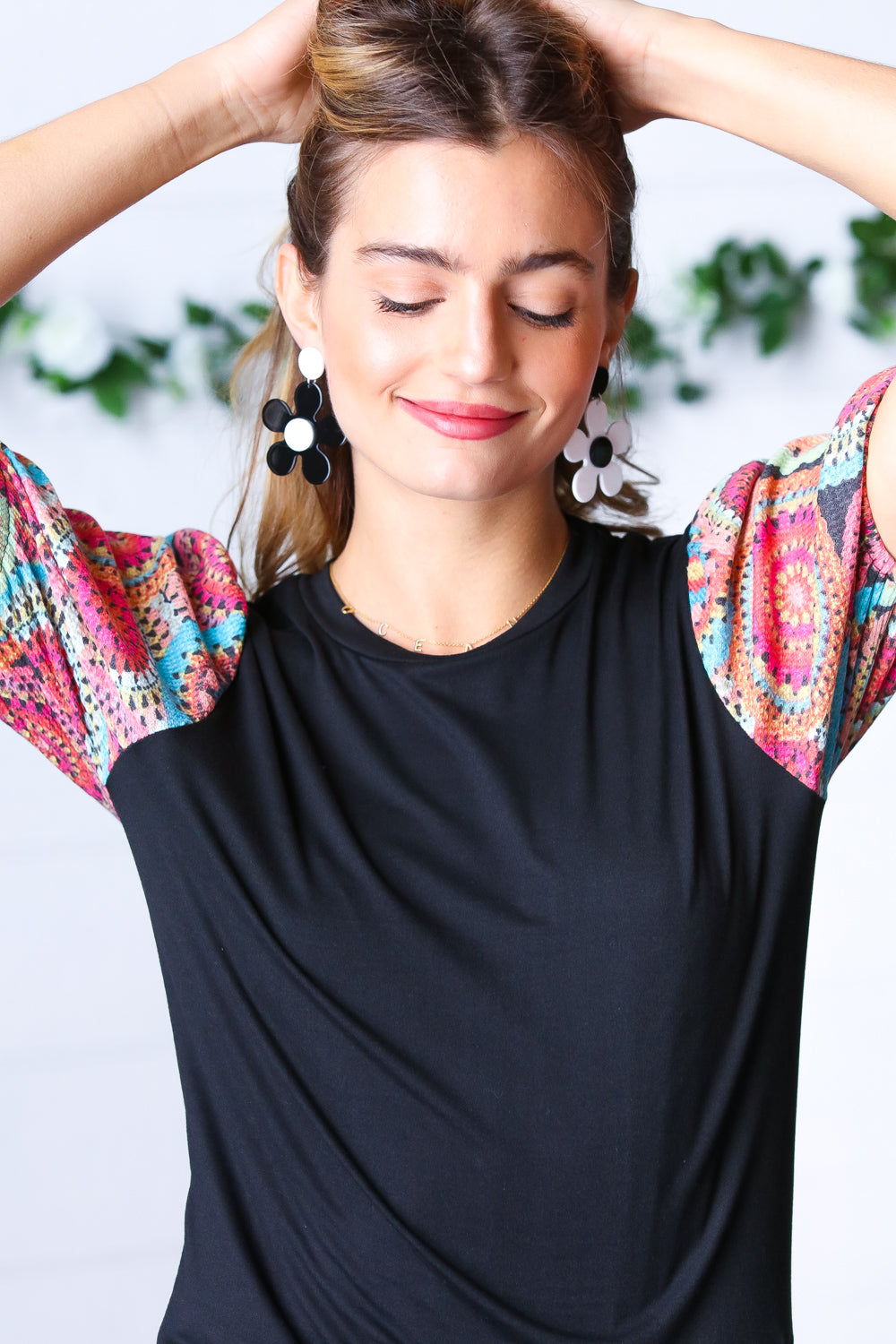 Black & White Mod Daisy Dangle Earrings