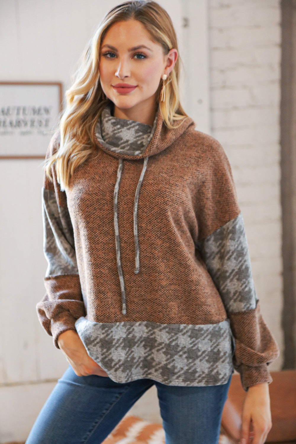 Taupe Two-Tone Bushed Hacci Houndstooth Turtle Neck