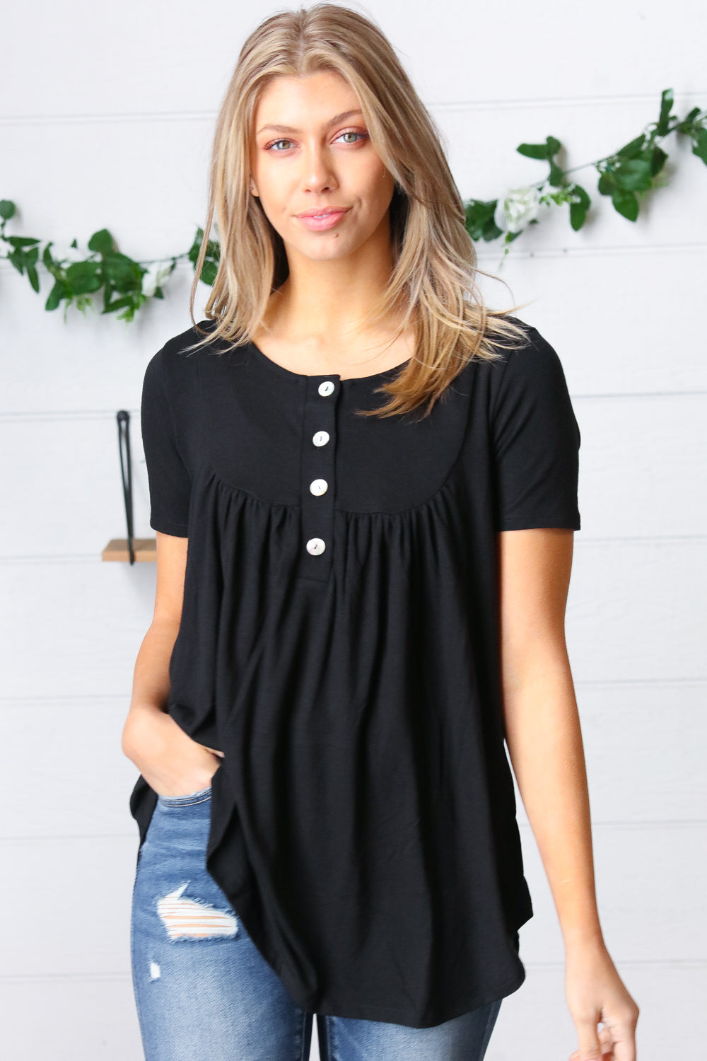 Black Dolphin Hem Shell Button Down Top