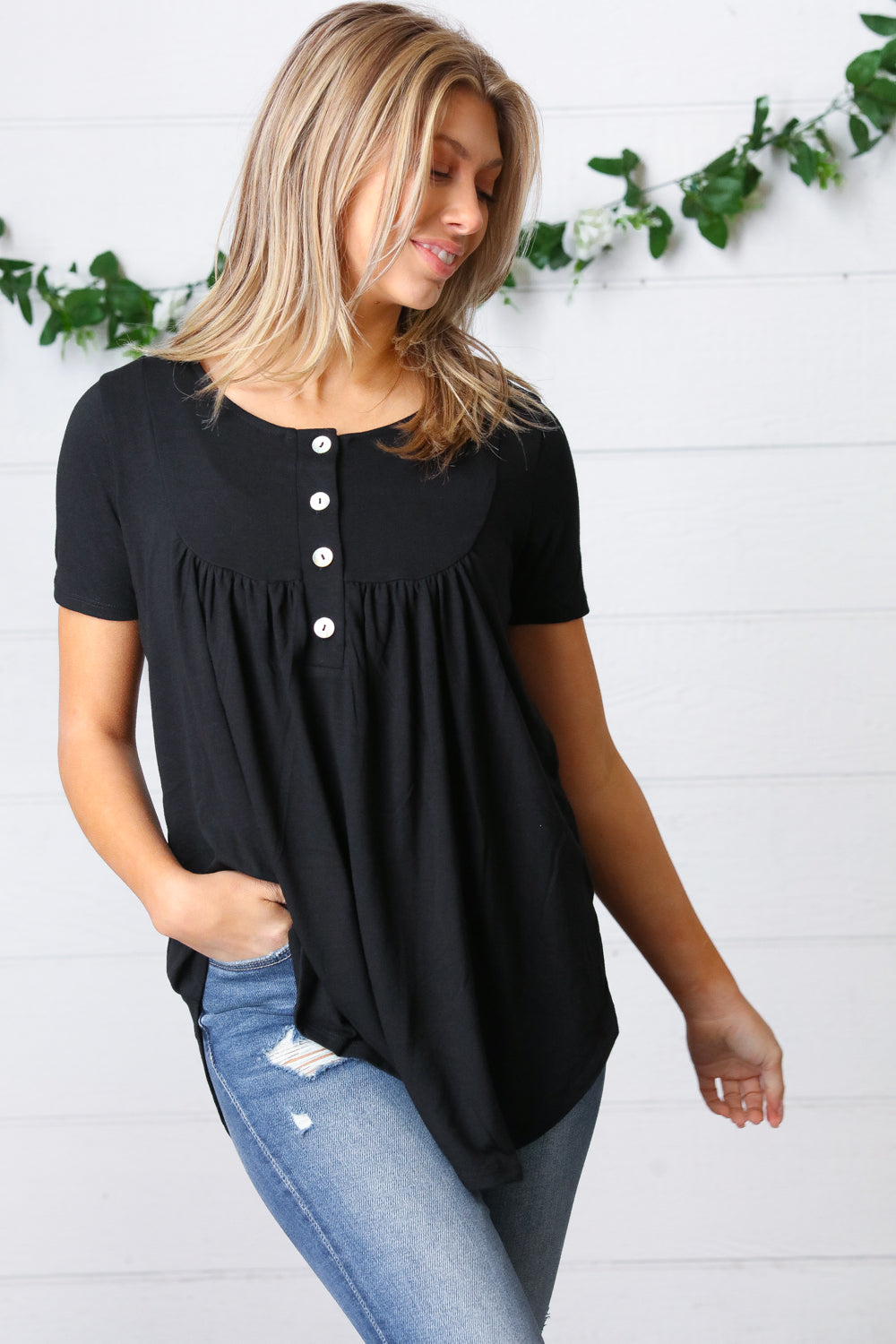 Black Dolphin Hem Shell Button Down Top