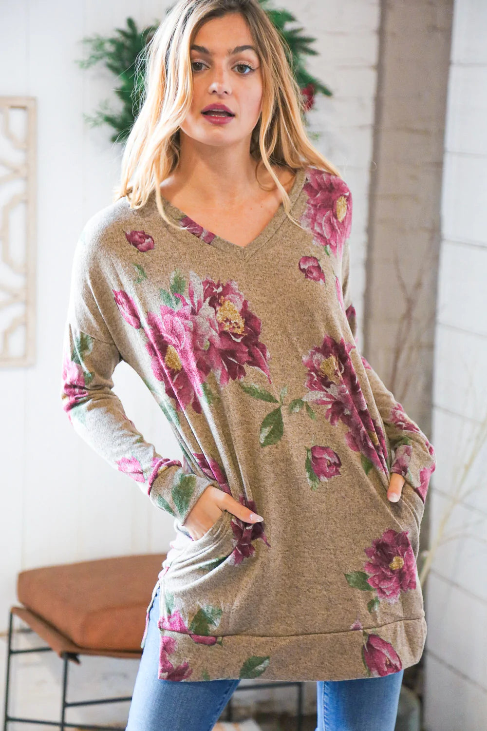 DARK FLORAL PRINT TUNIC TOP