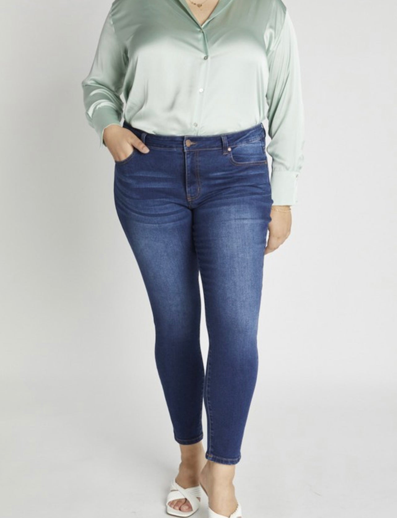 Plus Classic Mid-Rise Ankle Skinny