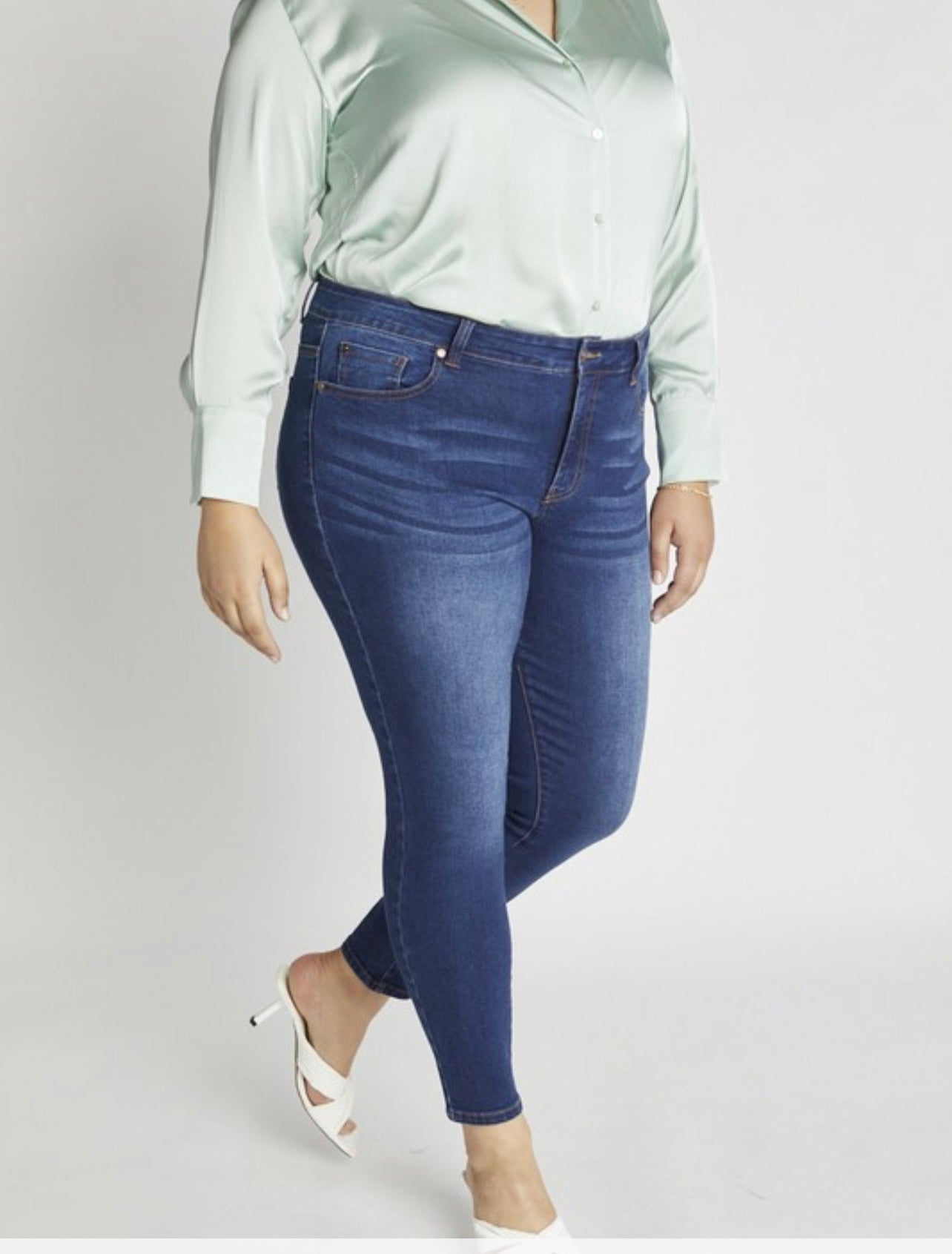 Plus Classic Mid-Rise Ankle Skinny