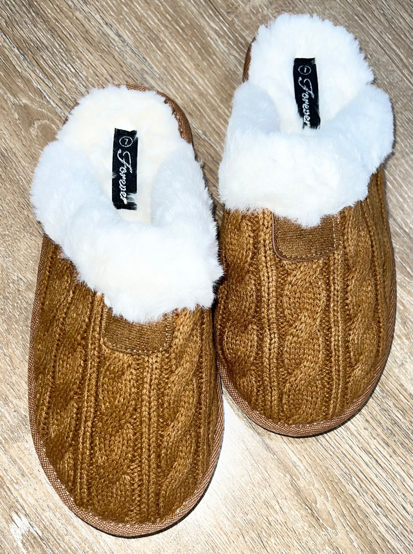 Cable Knit Furry Slippers