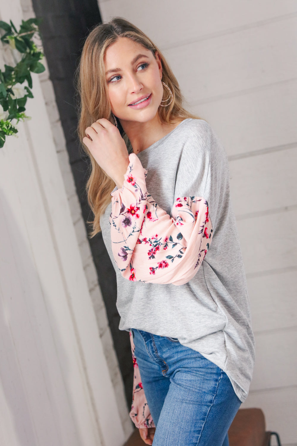 Grey Floral Crinkle Woven Bubble Sleeve Terry Top