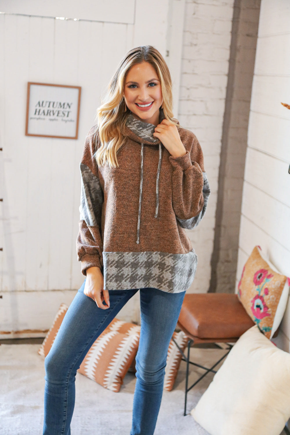 Taupe Two-Tone Bushed Hacci Houndstooth Turtle Neck